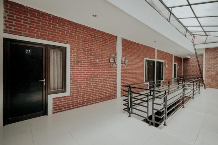 D'Paragon Cerry Kejayan Esterno foto